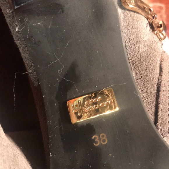 Jorge Bischoff Suede Booties - Picture 11 of 17